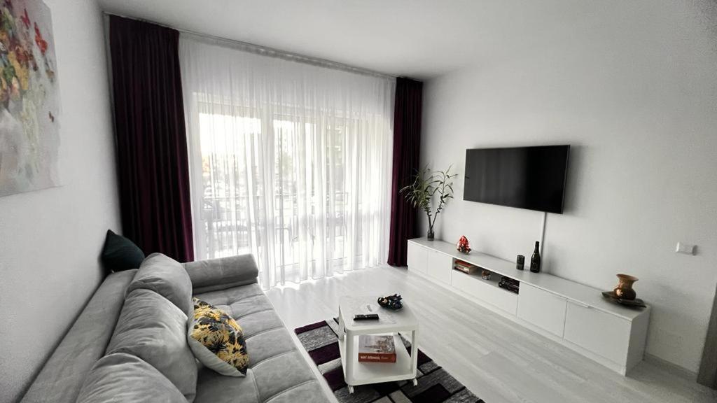 One Apartment Militari Bukares Bagian luar foto